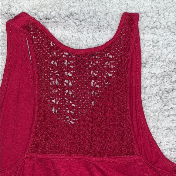 V-neck tank top - Picture 2 of 3